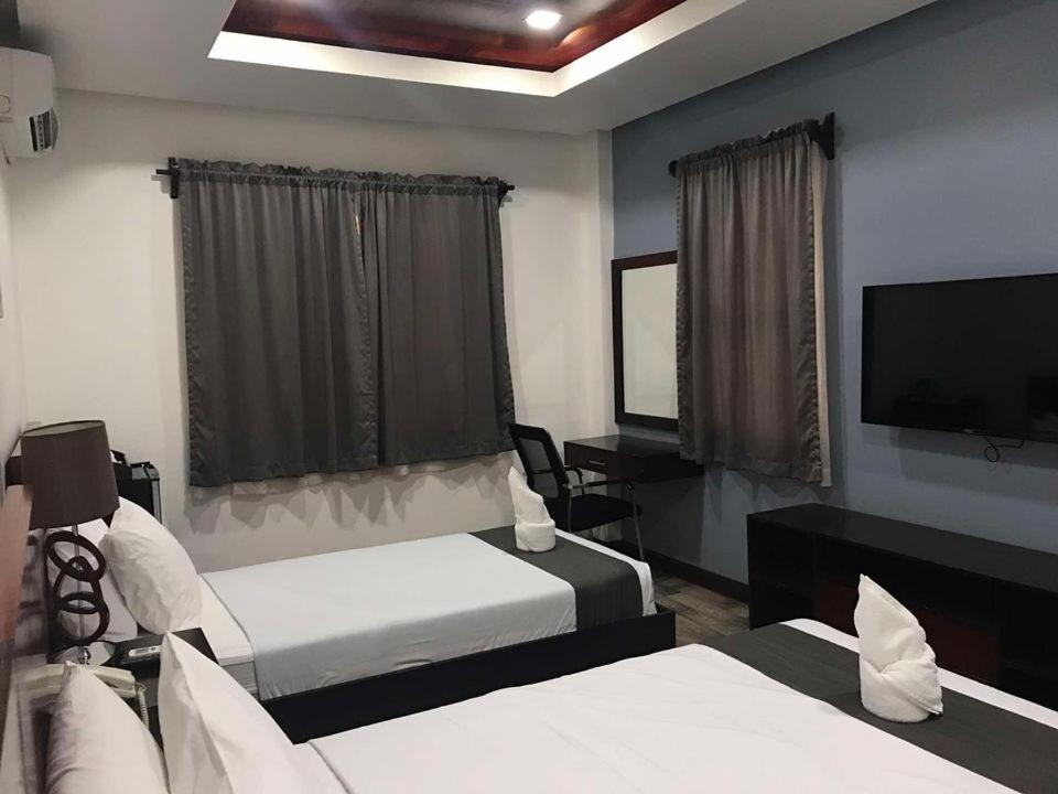 Hotel Gabriella Tagbilaran City Exteriör bild